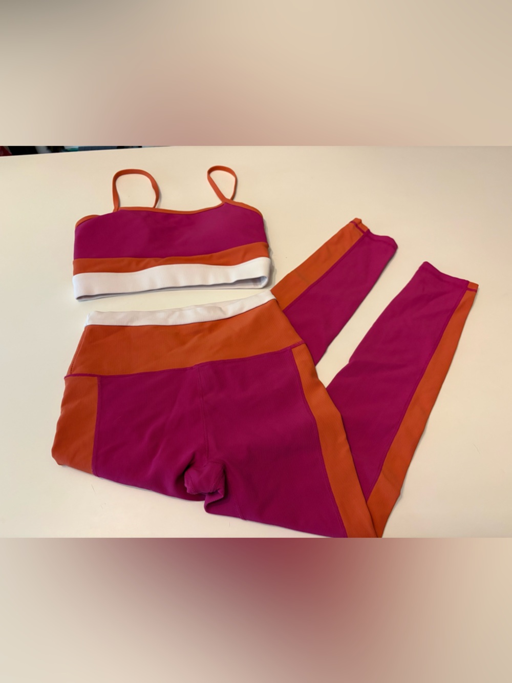 WILO the label 2 piece matching set color block size small